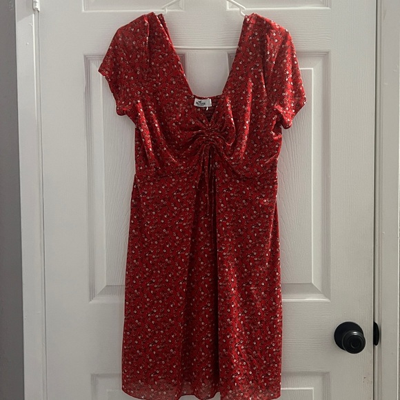 Hollister Dresses & Skirts - Hollister Red Floral Dress